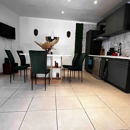 Апартаменты Loft Cosy Chic, Pres Des Grands Buffets Нарбонна