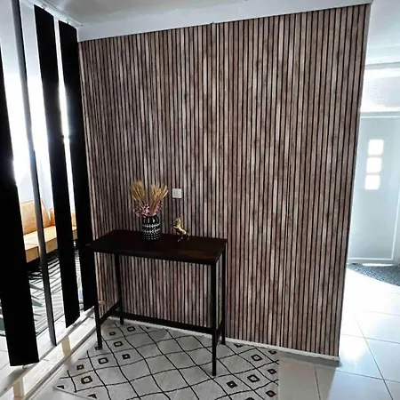 Апартаменты Loft Cosy Chic, Pres Des Grands Buffets *