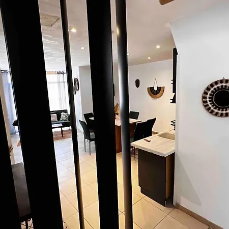 Loft Cosy Chic, Pres Des Grands Buffets Apartment